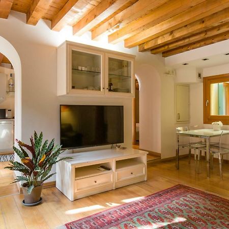 Downtown Apartment Βερόνα Εξωτερικό φωτογραφία