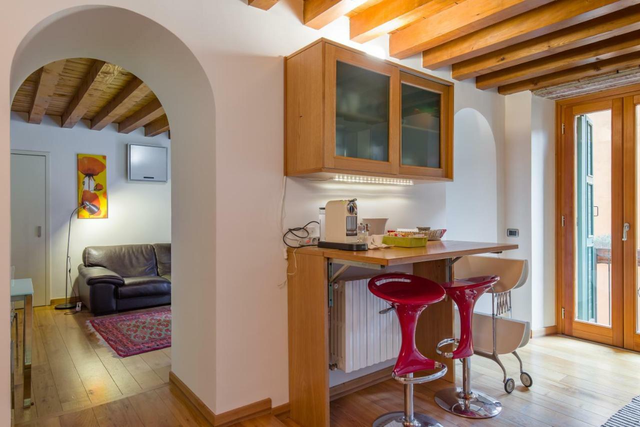 Downtown Apartment Βερόνα Εξωτερικό φωτογραφία