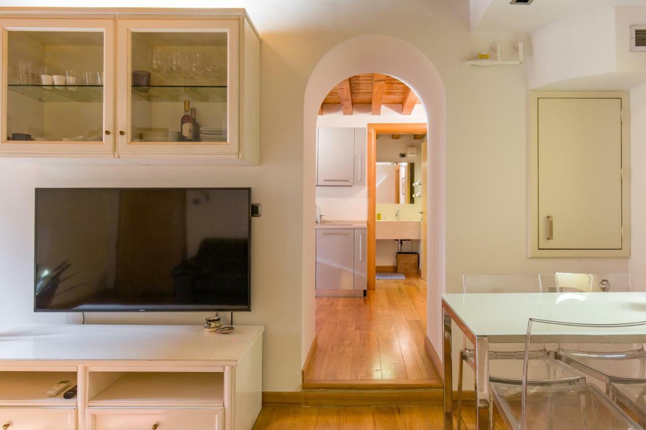 Downtown Apartment Βερόνα Εξωτερικό φωτογραφία