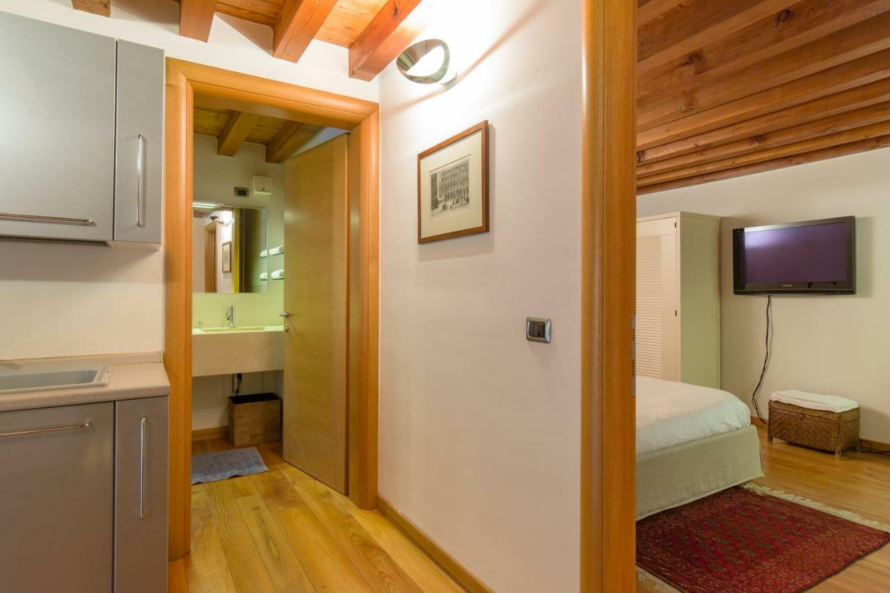 Downtown Apartment Βερόνα Εξωτερικό φωτογραφία