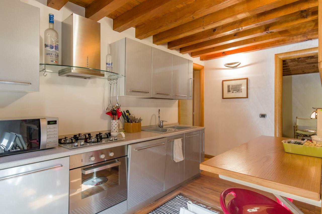 Downtown Apartment Βερόνα Εξωτερικό φωτογραφία