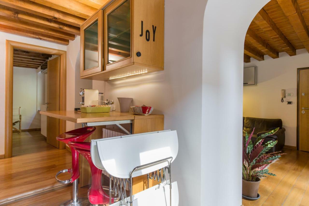 Downtown Apartment Βερόνα Εξωτερικό φωτογραφία